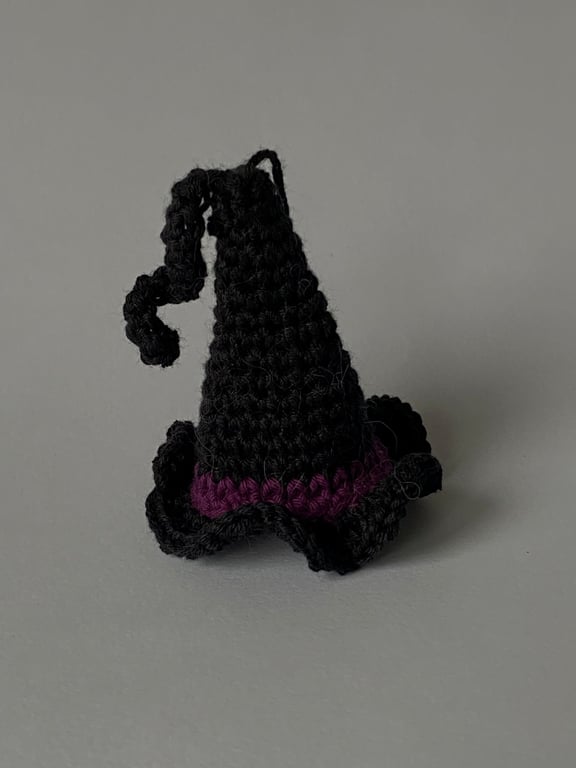 Small Hanging Black and Purple Witches Hat Halloween Crochet Decoration