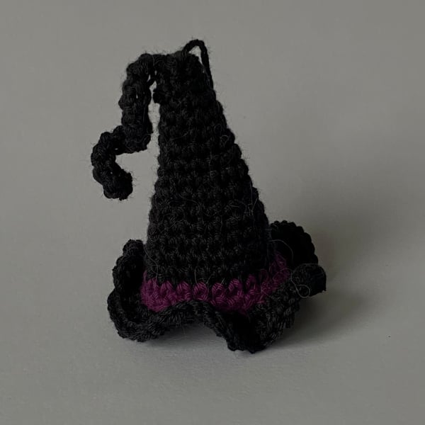 Small Hanging Black and Purple Witches Hat Halloween Crochet Decoration