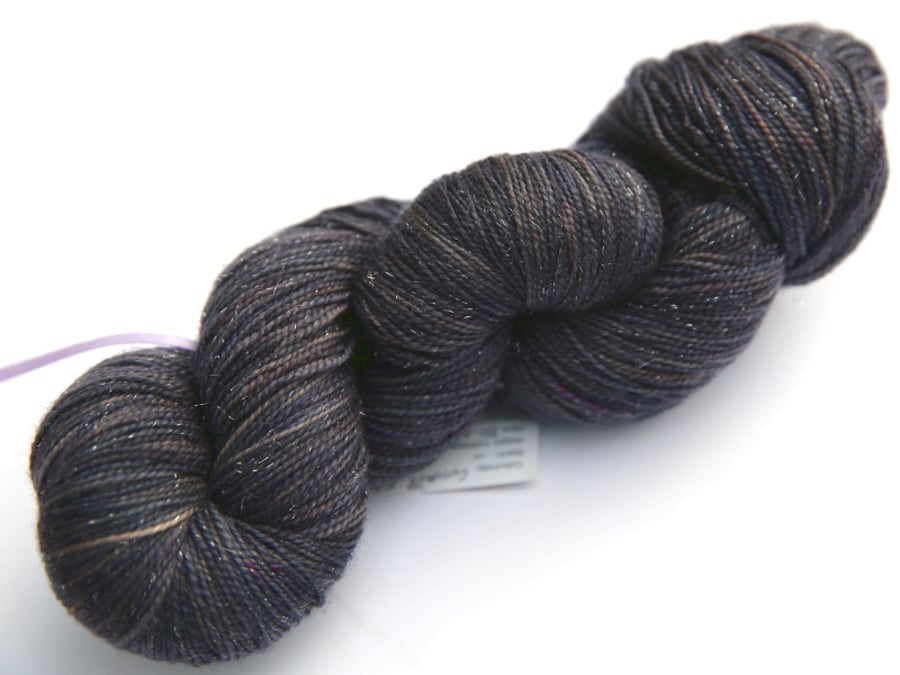 SALE: Granite City - Silver Sparkly Superwash Merino 4-ply yarn
