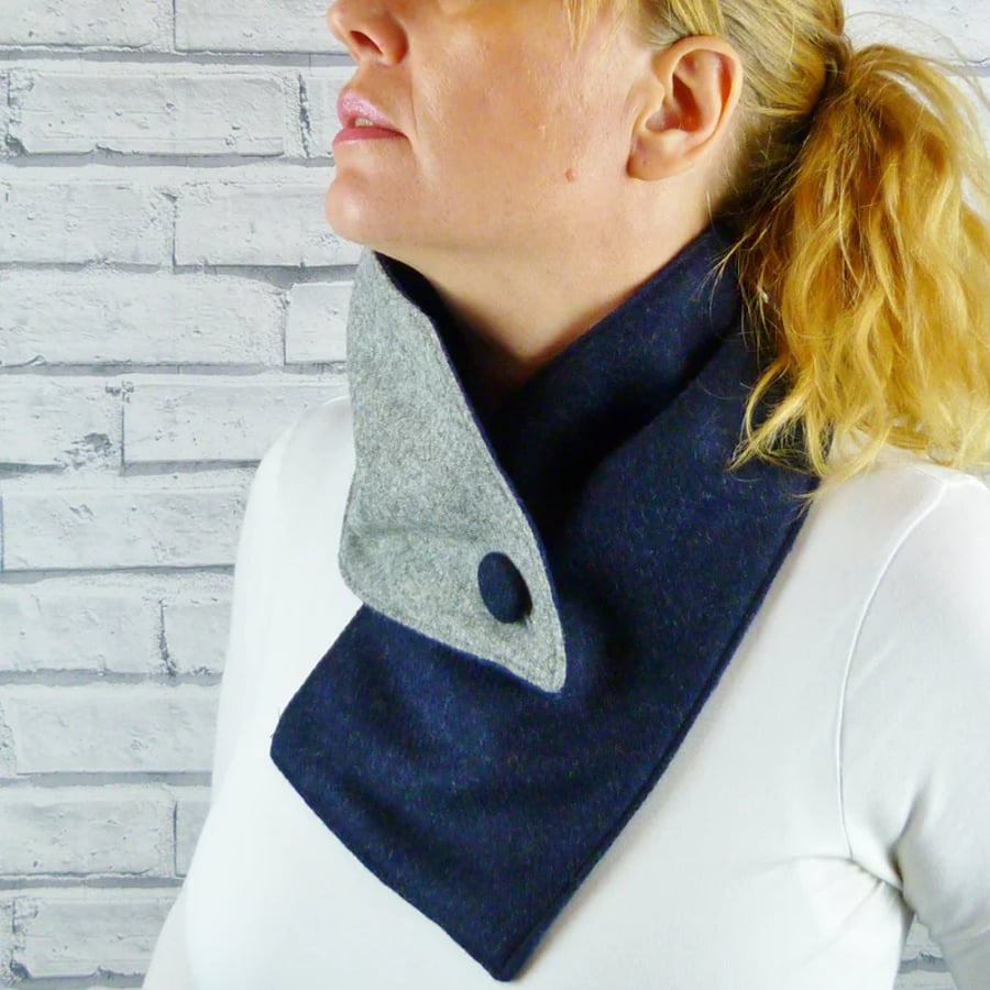 Yorkshire Tweed Buttoned Scarf - Navy Grey Colour Block