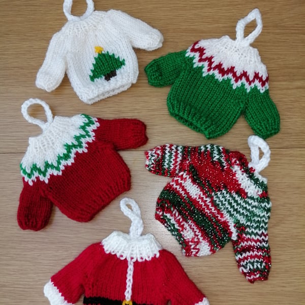 Knitted Tree decorations (set of 5)