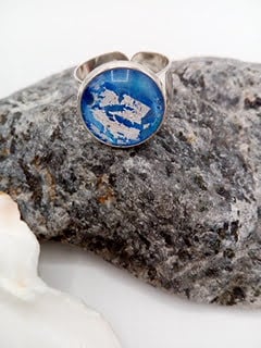 Ladies Adjustable Statement Ring With A Blue Dragons Eye Cabochon 