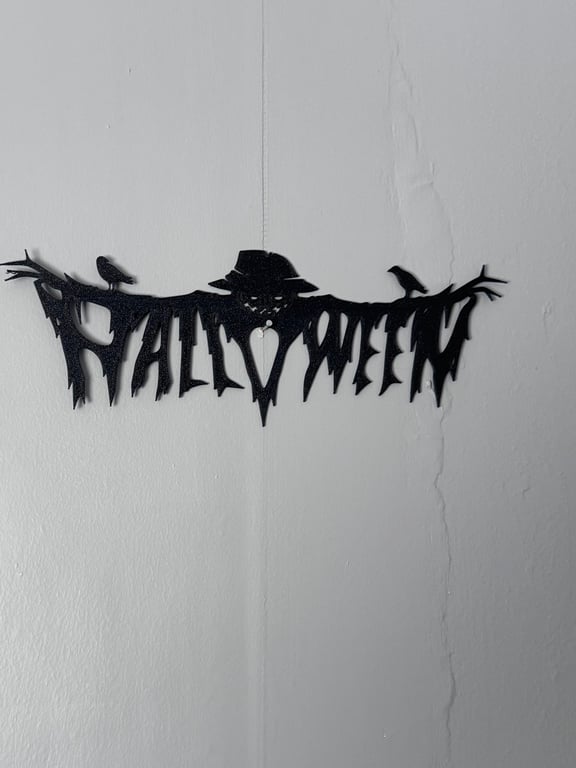 Scarecrow Halloween Wall Sign – 3D Printed Crow Gothic Decoration