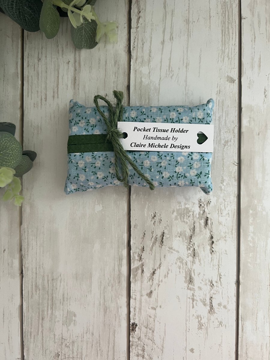 Tissue Holder, Pocket Tissue Holder, Tissue Pouch, Travel Accessory Blue Floral
