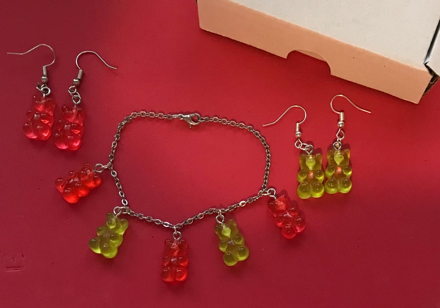 Christmas gummy bear bracelet and earrings set