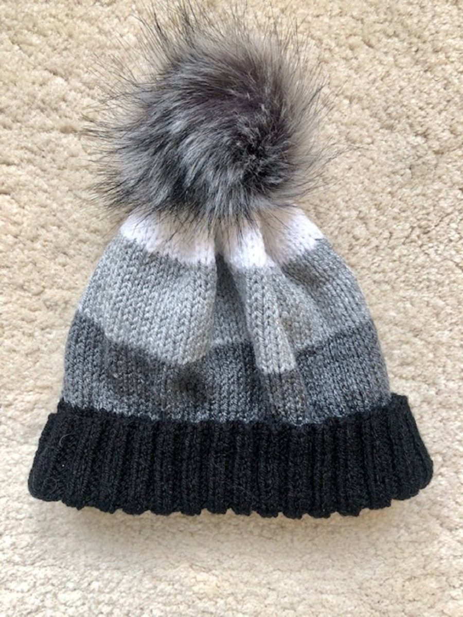 Monochrome Hand Knitted Hat 21 (DK) -Medium