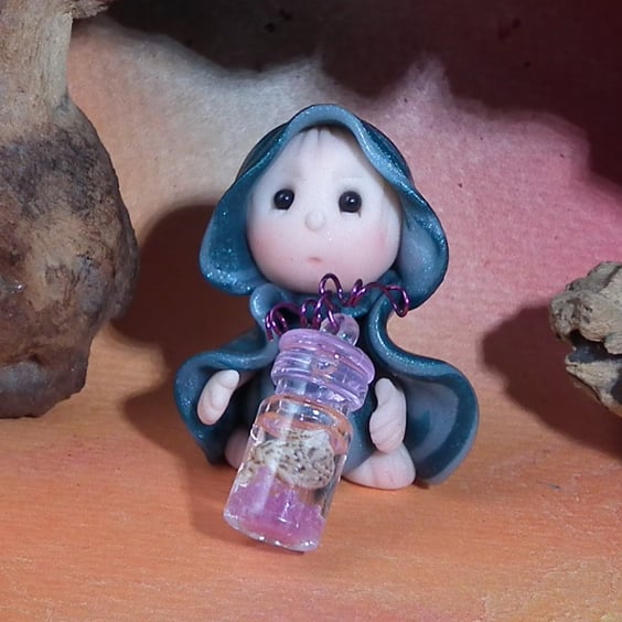Tiny Beachcomber Gnome 'Darcie' with shell in jar OOAK Sculpt by Ann Galvin