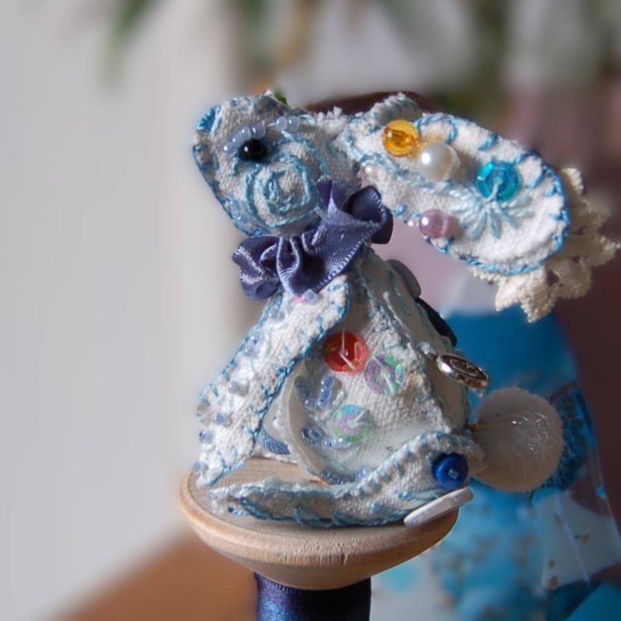 Miniature Moon gazing hare. Hand stitched