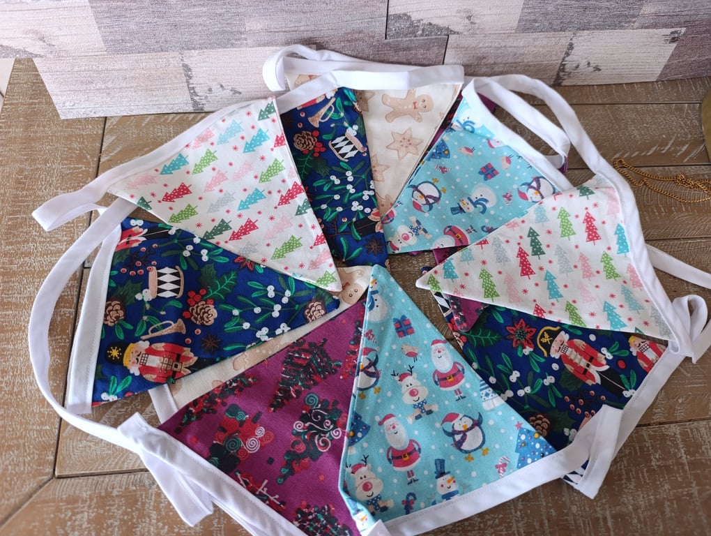 Nutcrackers, snowmen and gingerbread Christmas bunting 