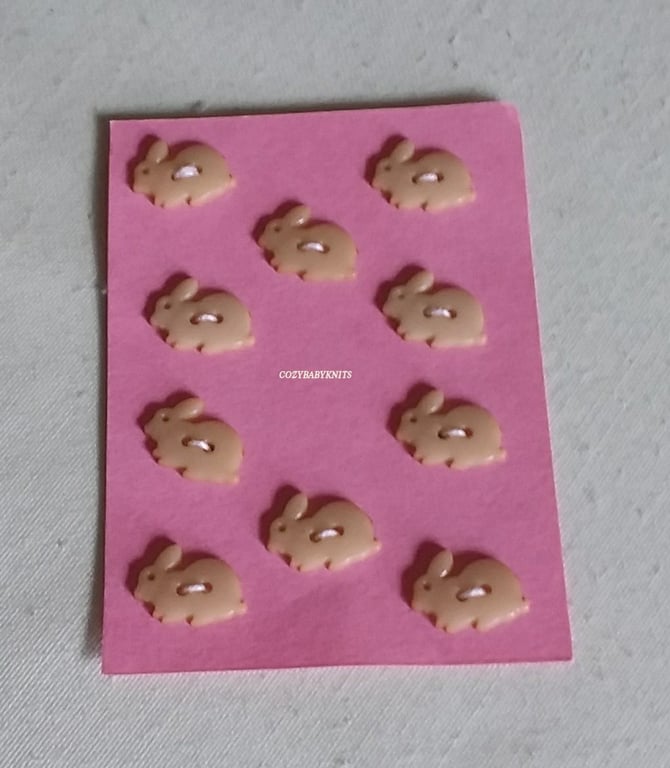 Beige rabbit buttons