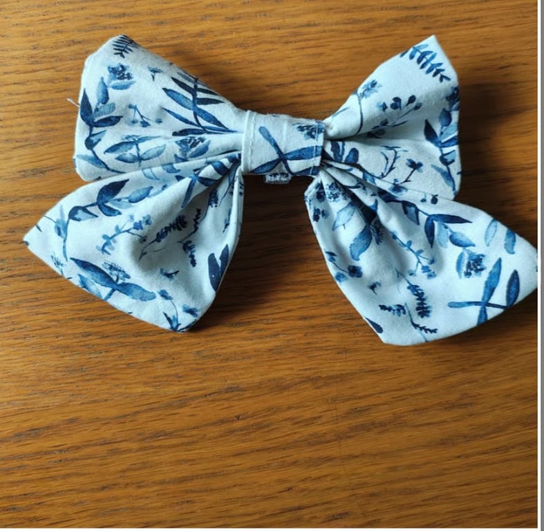 Handmade dog bowtie 