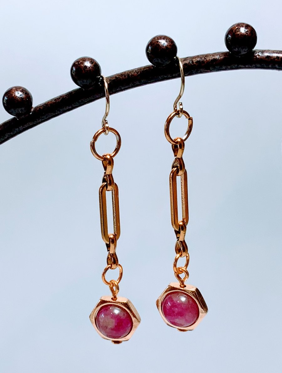 Gold Paperclip Chain Bead Earrings.