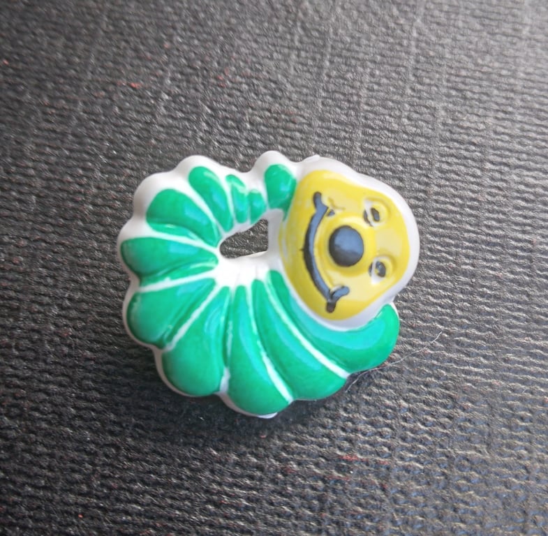 Buttons with picture of caterpillar, 15mm. Pack of 6 buttons