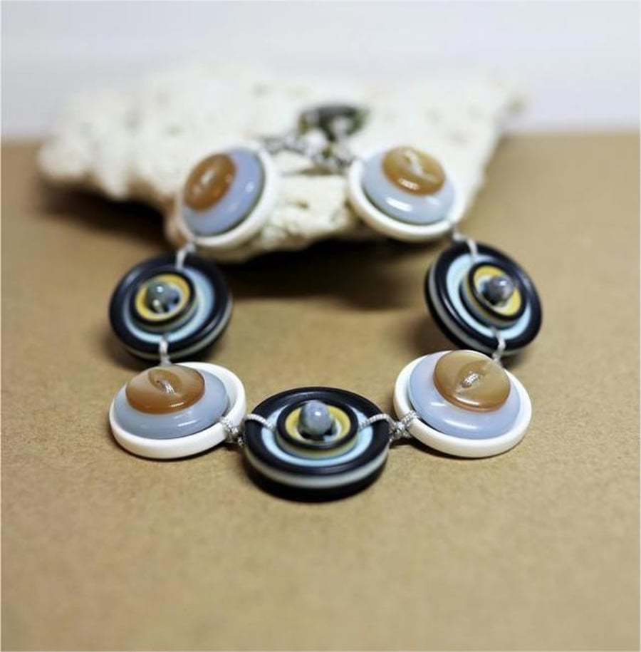 Sailor theme nautical colors - Vintage Button Adjustable Bracelet - Handmade