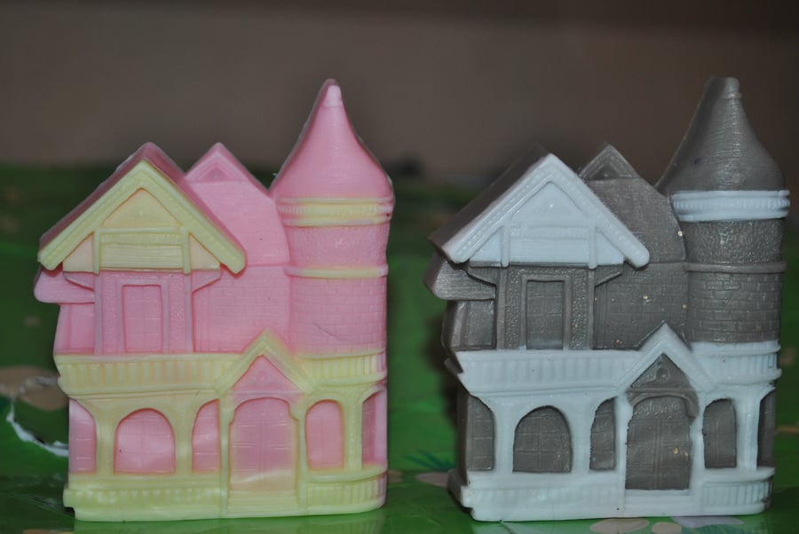 house shaped novelty soaps x 1