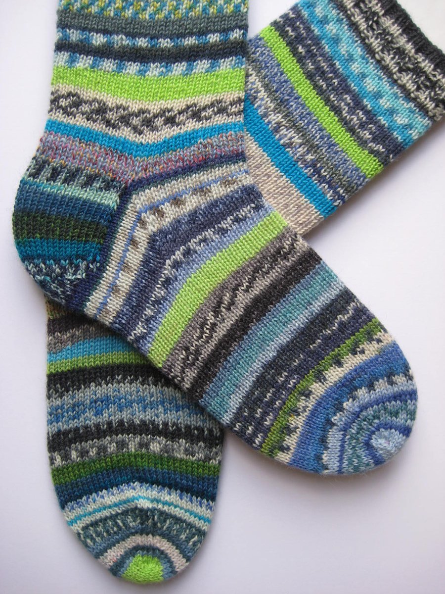 hand knit mens scrappy wool socks UK 8-10