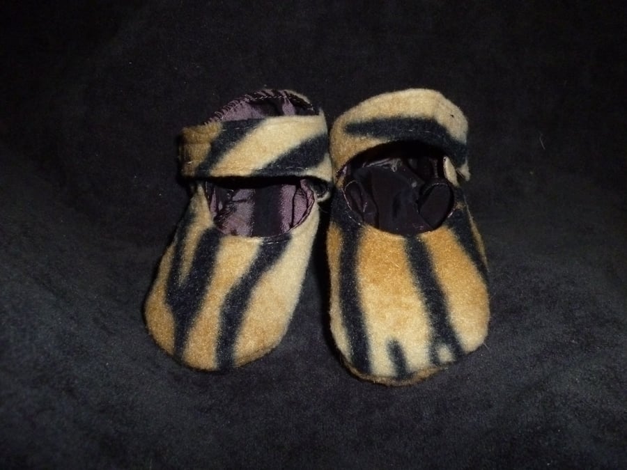 Hand made fleece baby shoes- tiger print -0-6 months