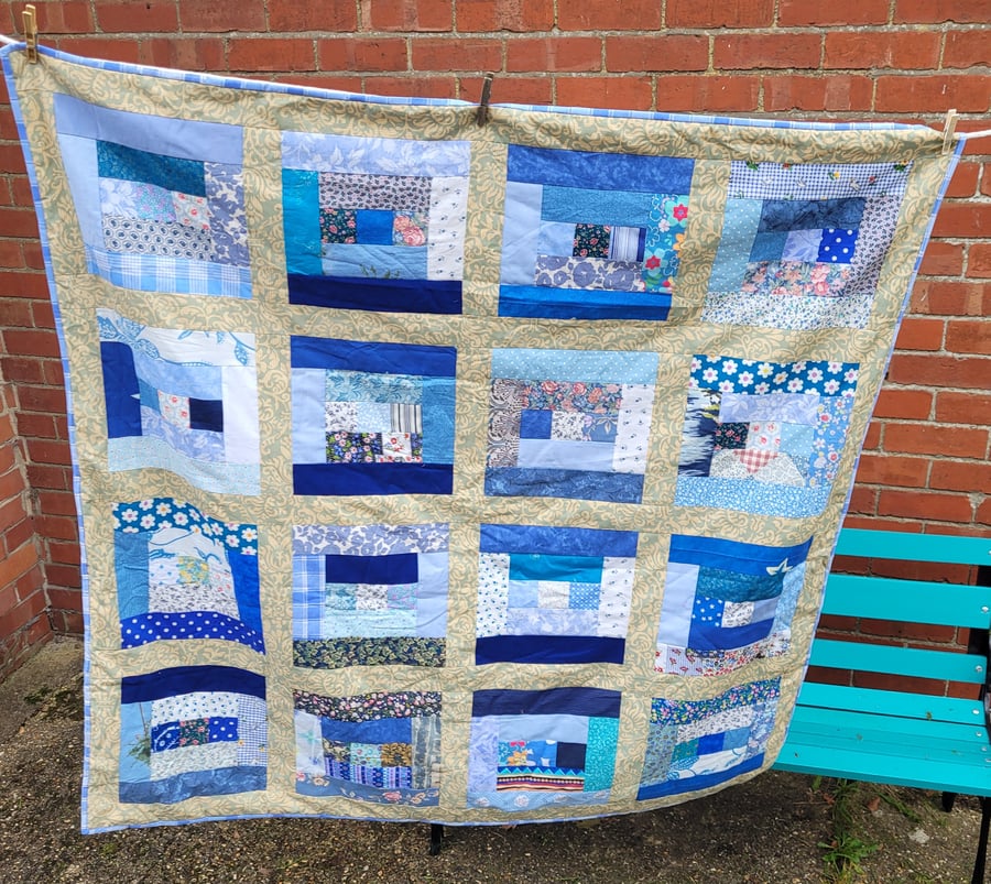 Homemade Blue Log cabin Patchwork quilt (2)