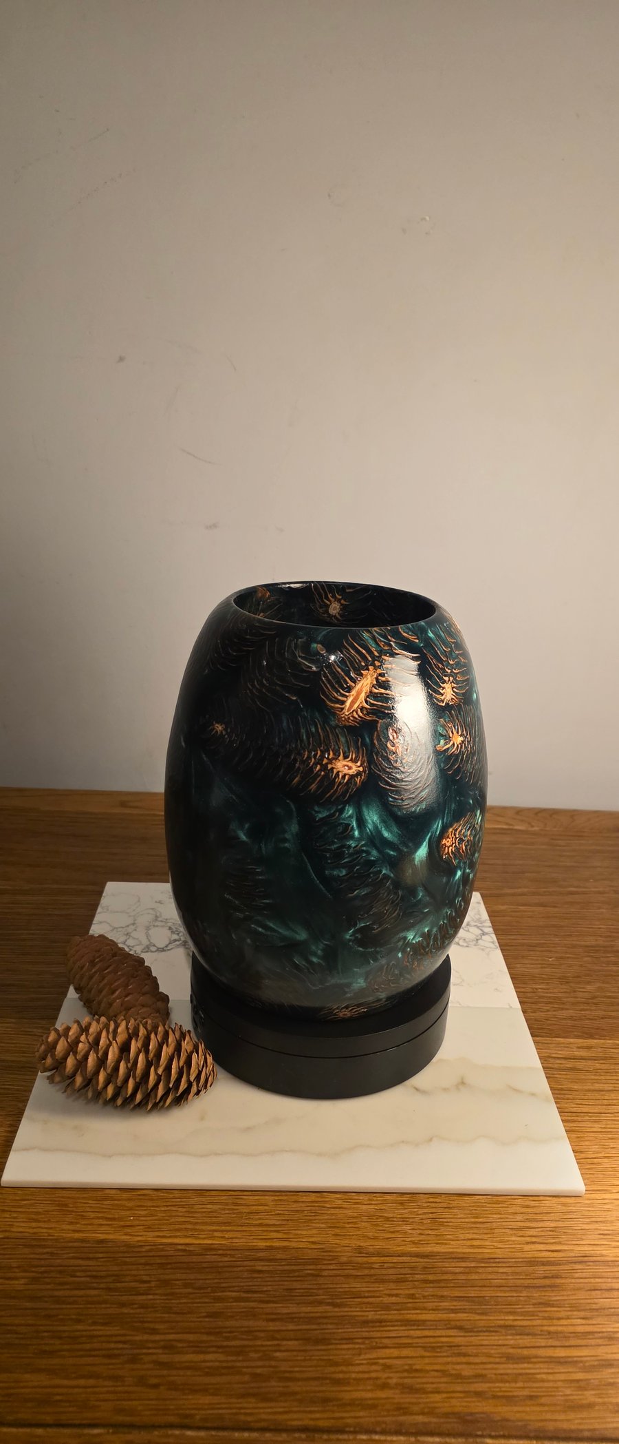 Handmade Resin & Pinecone Vase - Green