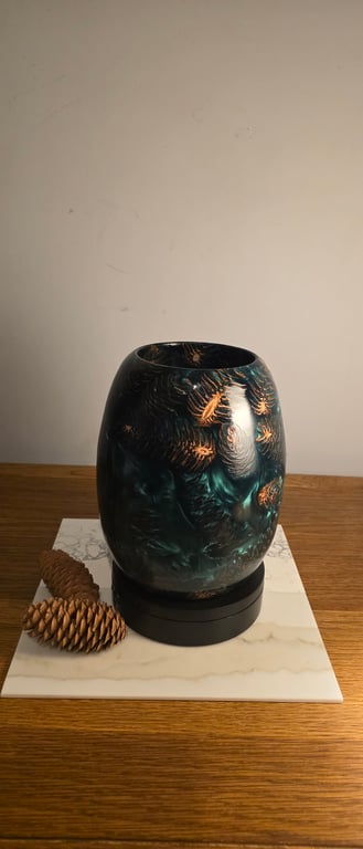 Handmade Resin & Pinecone Vase - Green