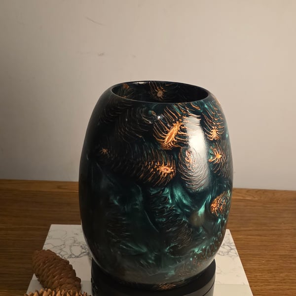 Handmade Resin & Pinecone Vase - Green