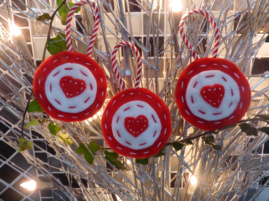 Scandinavian Style Christmas Tree Decorations Cirlces and Hearts FREE POST