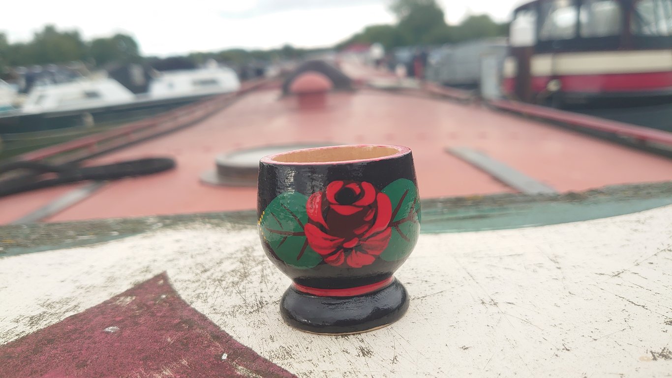 Rose and Castle Egg Cup 