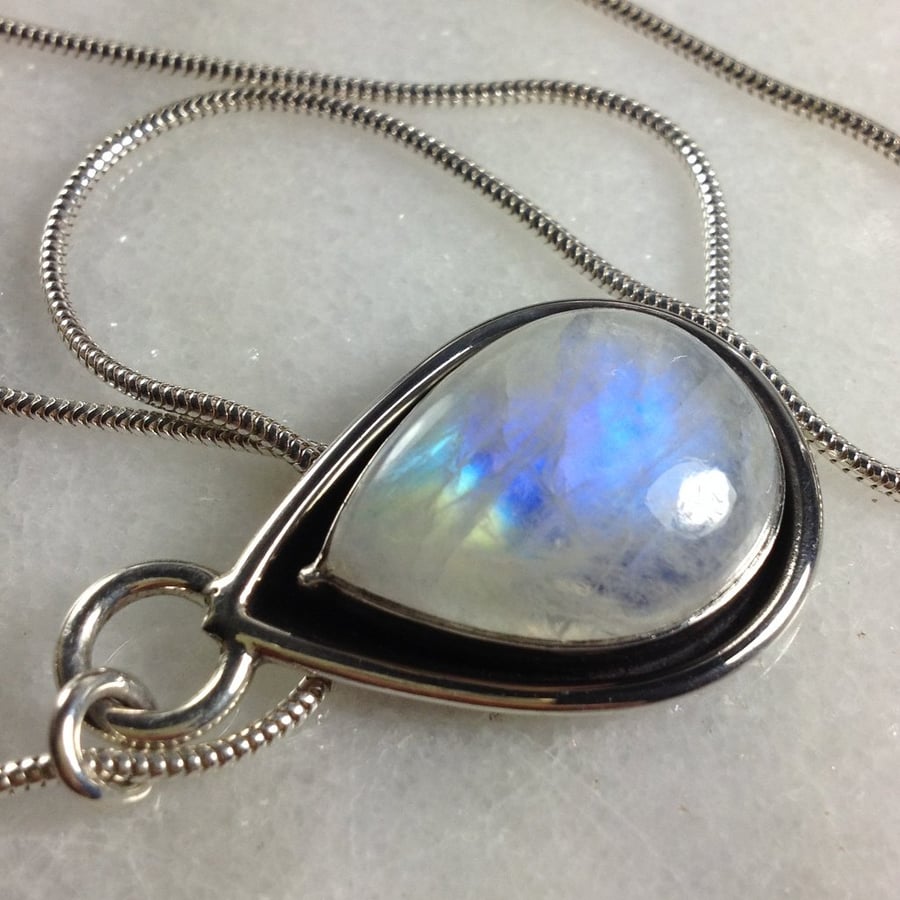 Moonstone and silver pendant with chain