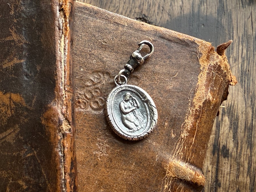 Double Sided Classical Nude Ladies Wax Seal Clip On Pendant Charm