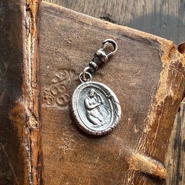Double Sided Classical Nude Ladies Wax Seal Clip On Pendant Charm
