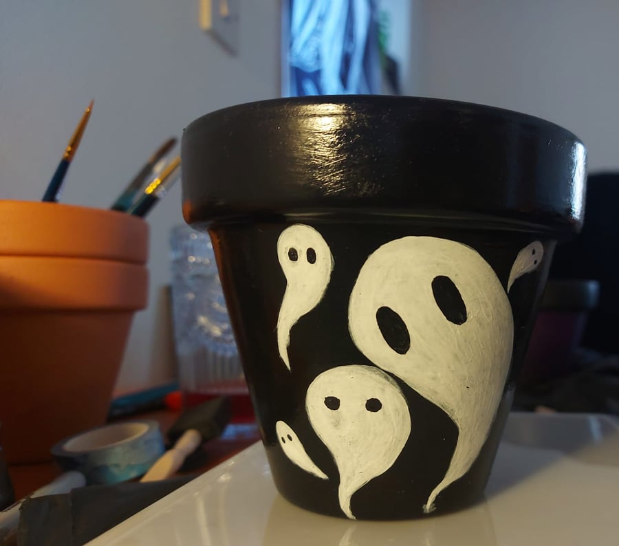 Ghost Terracotta Plant Pot - 8cm (SMALL)