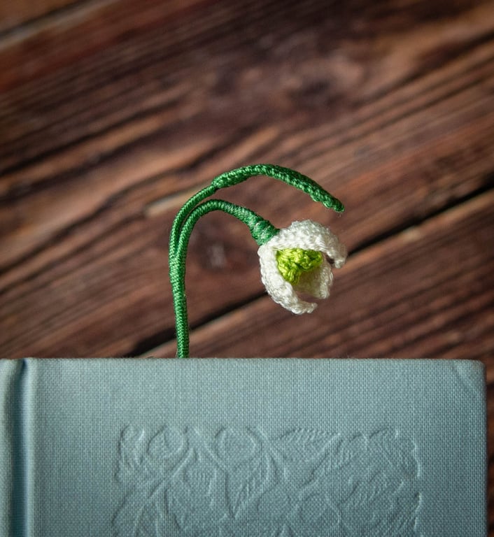 Snowdrop Crochet Bookmark - Petite Edition