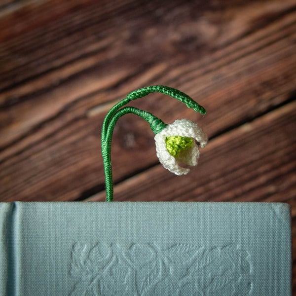 Snowdrop Crochet Bookmark - Petite Edition