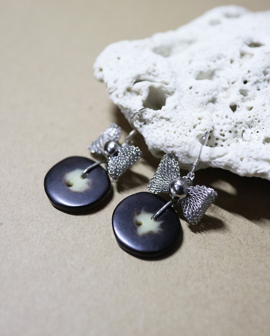 SALE  Faux tortoise shell look vintage button earrings-925 sterling silver wire 