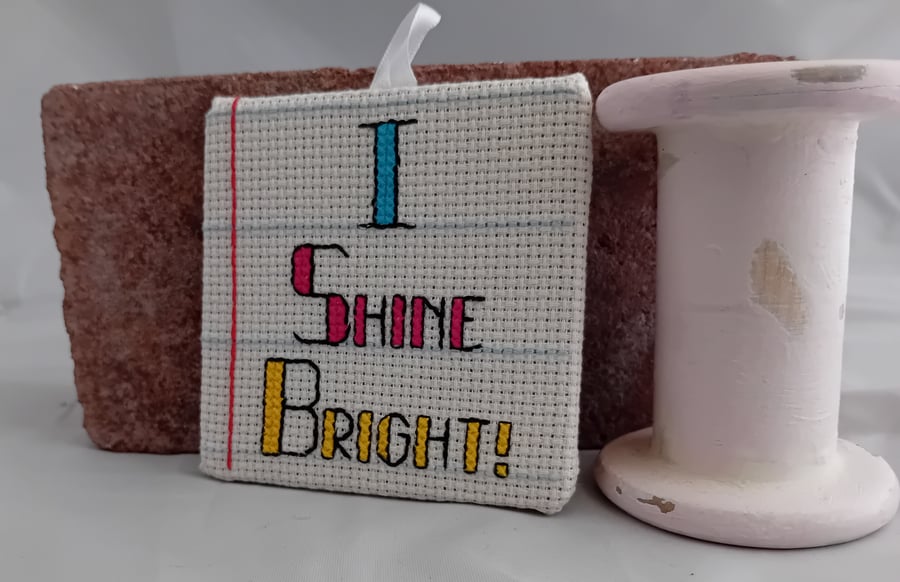 Motivational Quote Wall Hanging - "I Shine Bright" 