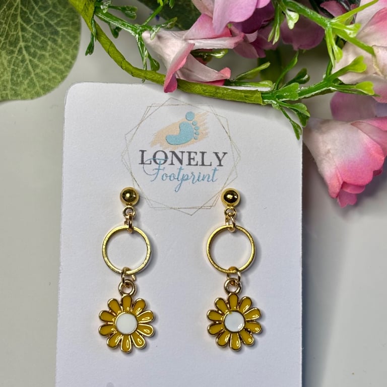 Yellow Daisy Earrings, Floral Charms, Handmade Jewellery 