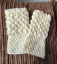 One size Dragonscale Fingerless gloves  - Image 3