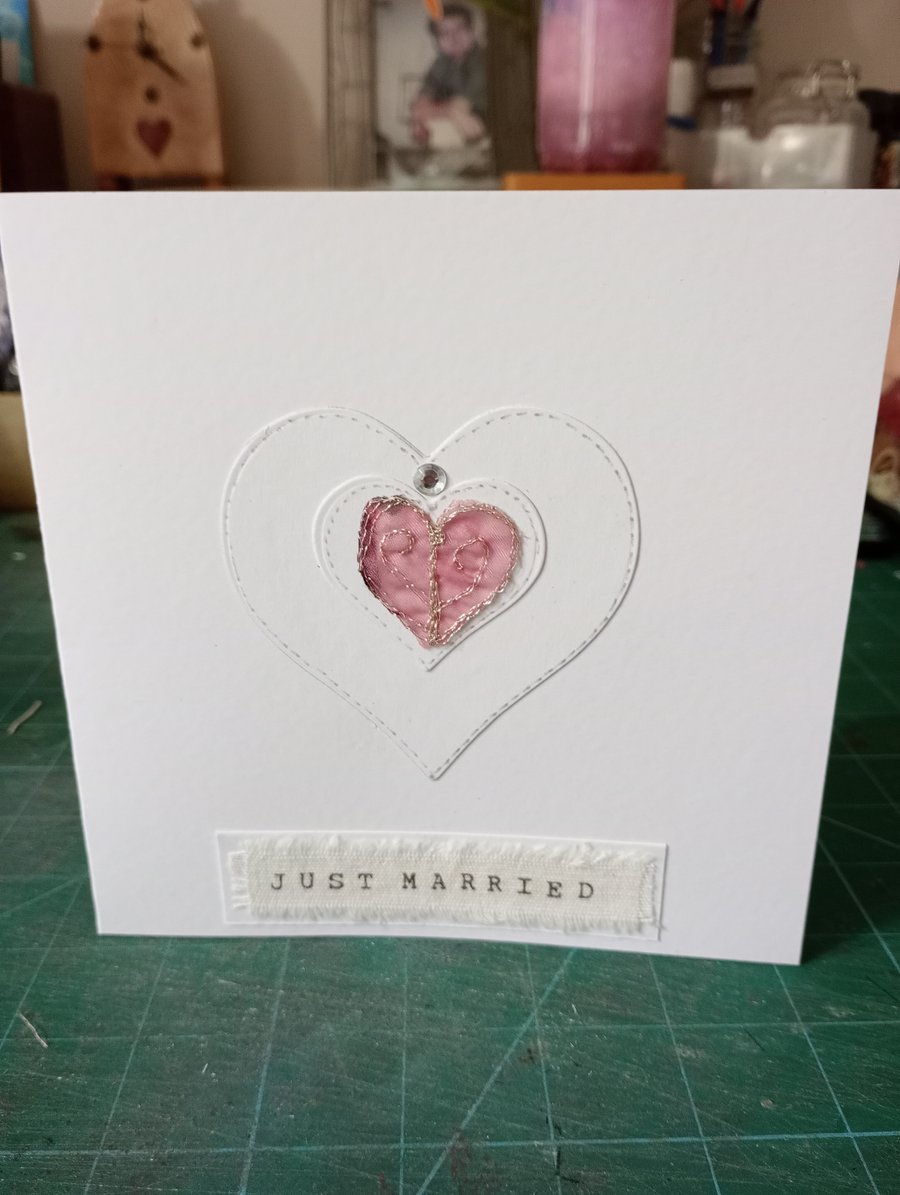 Heart just married card