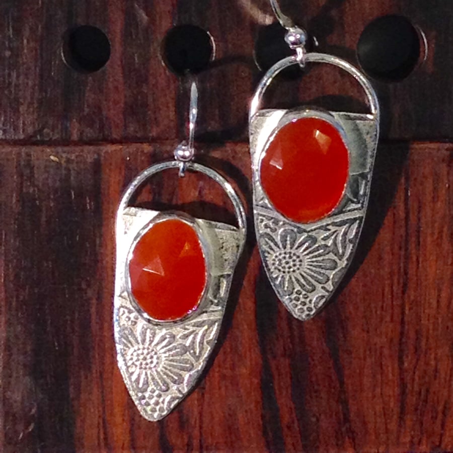 Carnelian flower shield earrings 