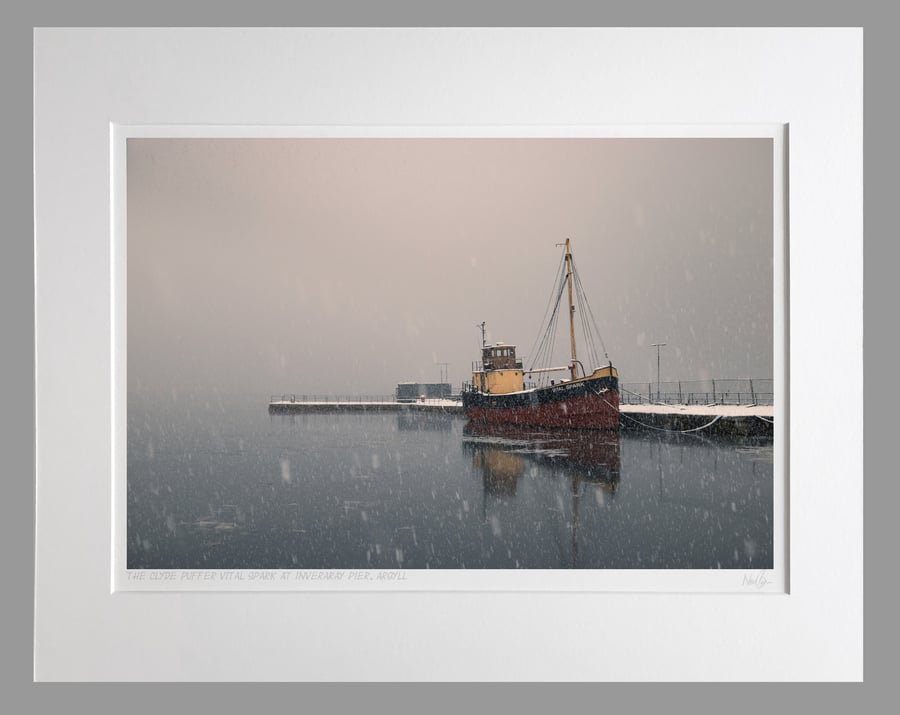 The Clyde puffer Vital Spark at Inveraray pier - A3 (50x40cm) Unframed Print