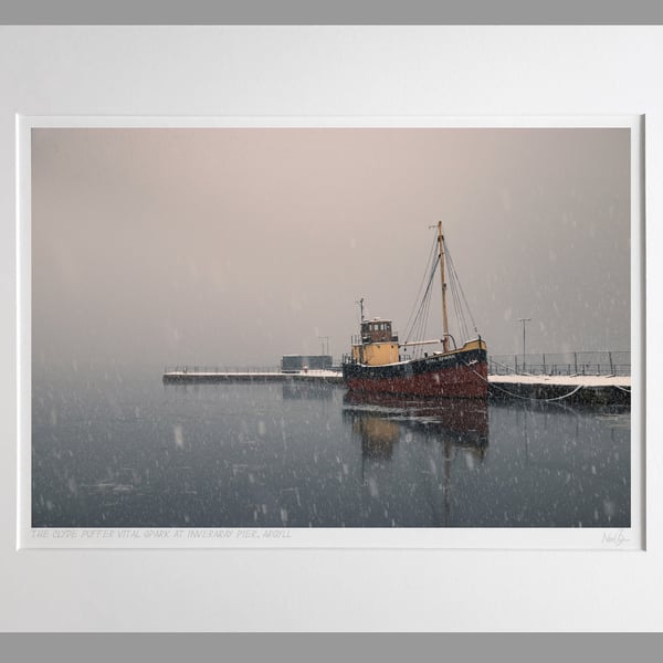 The Clyde puffer Vital Spark at Inveraray pier - A3 (50x40cm) Unframed Print