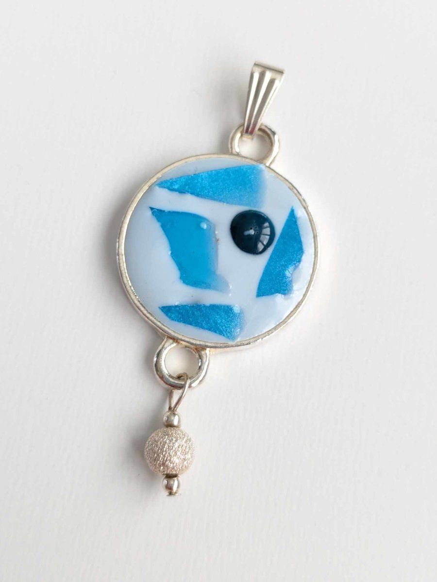 Round Resin Pendant With Mosaic Effect & Droplet