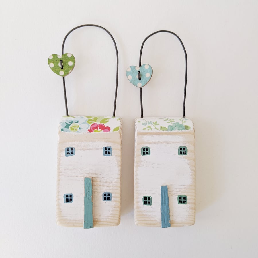 Hanging Floral Cottage with Heart Button