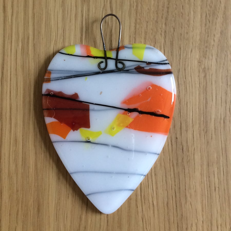 Decorated heart hanging (0412)