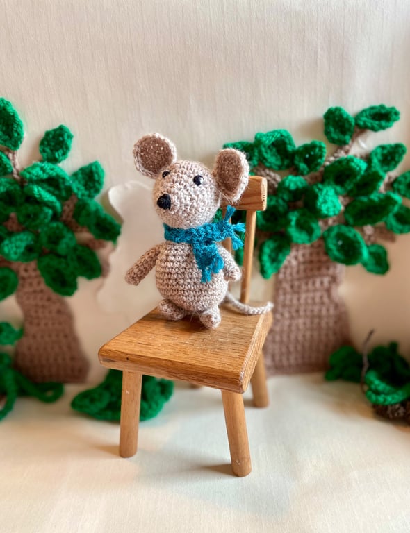 Little Crocheted Mouse Ornament , Shelf Mouse, Soft Desk Mouse