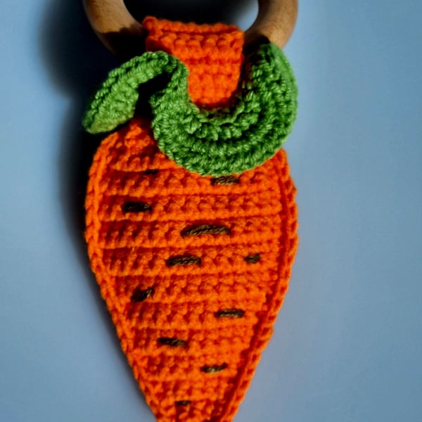 Crochet rattle carrot