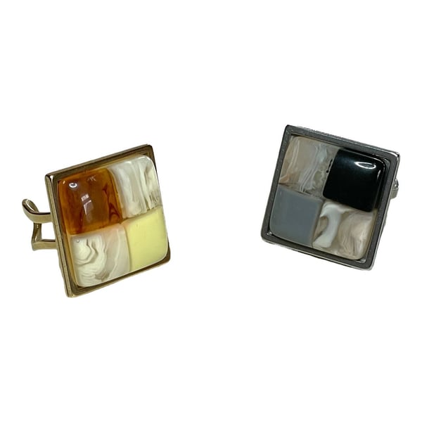 RESIN CHEQUERED RING seventies cool silver gold square fits all sizes