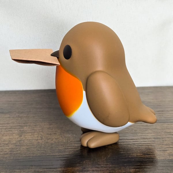Robin With Message Figurine - Cute Resin Sculpture - 3D Printed Gift 