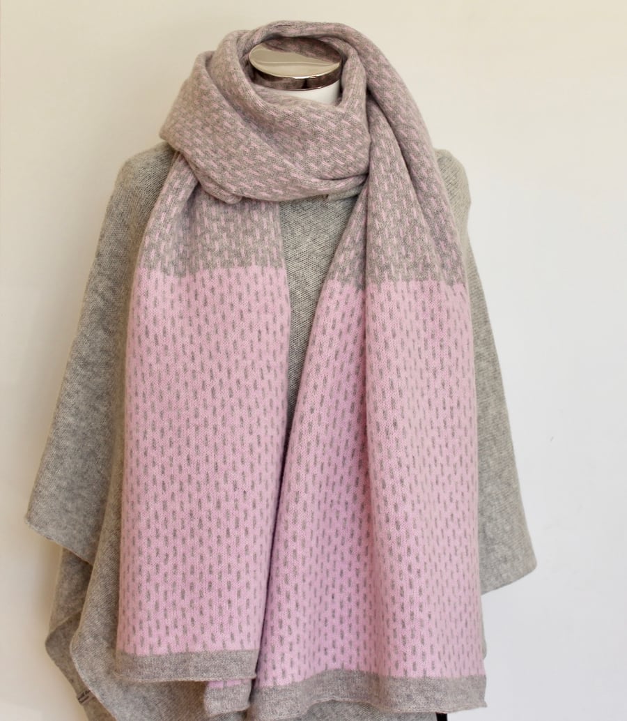 Scarf Shawl Wrap Soft Merino Lambswool Pearl Grey Middle and Piglet Pink Ends