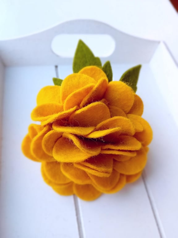 Felt Marigold Brooch: Handmade Floral Pin